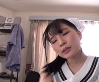 Hai nữ nhân viên cắt tóc kích dục khách